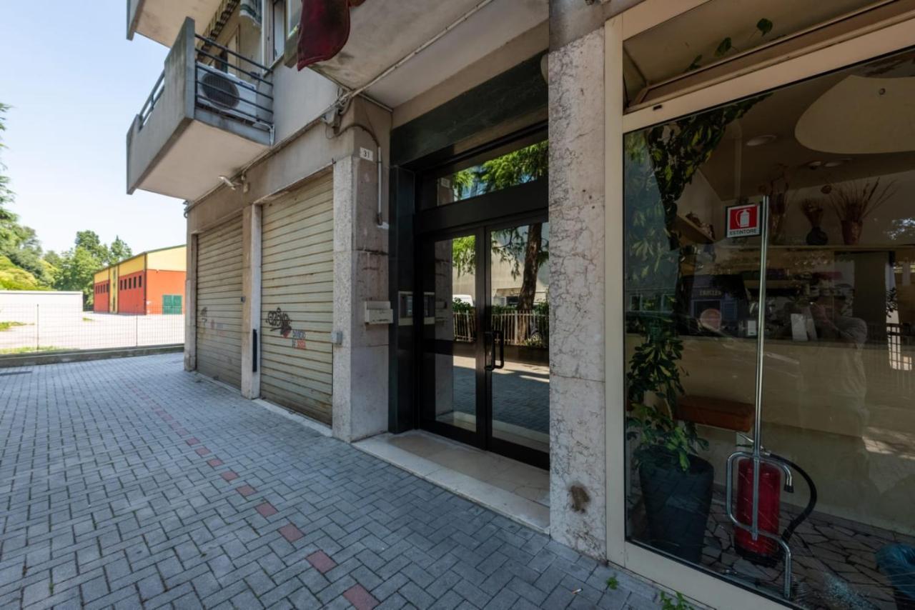 Venice H&S Apt Private Room With Ac & Tv Местре Екстериор снимка